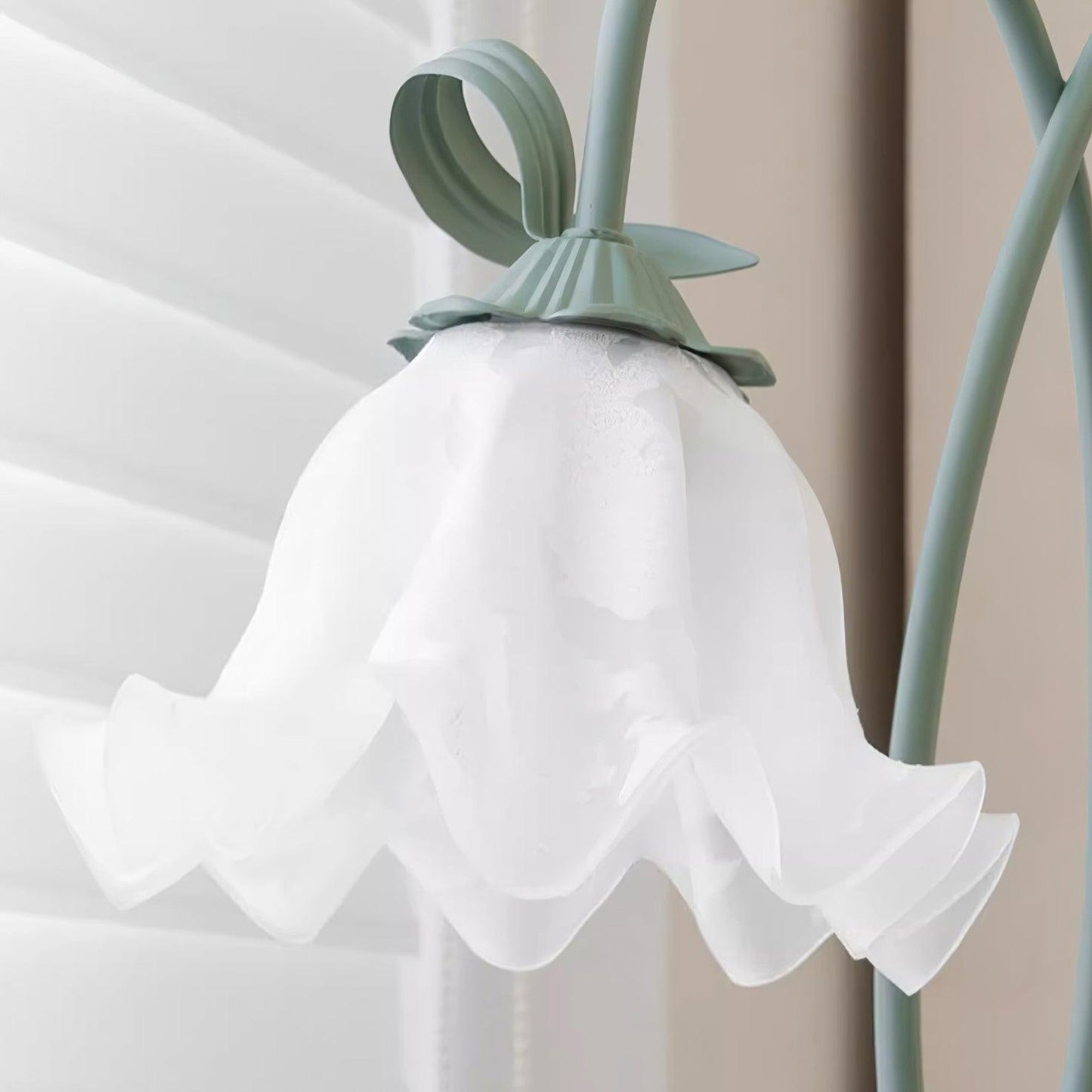 LED-Stehlampe Fürs Wohnzimmer | Blumenform