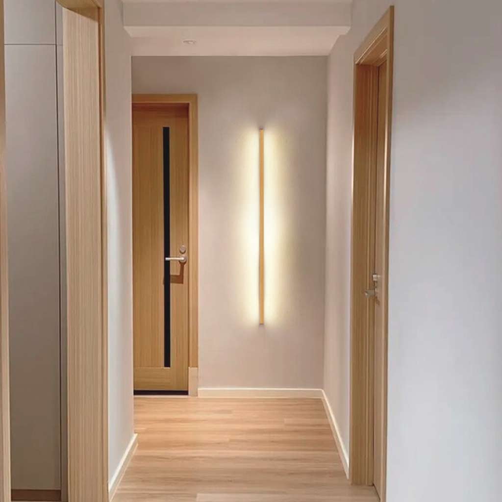 Wandmontierte LED-Lichtleiste Linear Holz | Moderne Wandlampe aus Holz