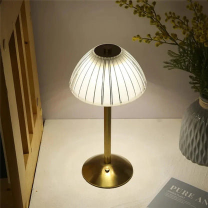 Kabellose Dreifarbige LED-Tischlampe mit Dimmfunktion | Flexibele Beleuchtung