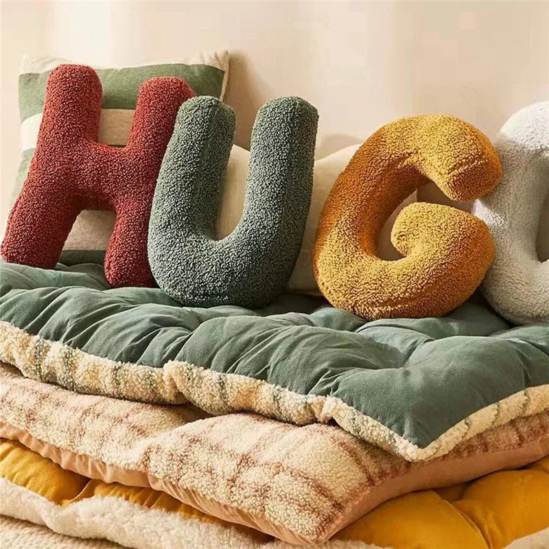 Alphabetisches Kissen | Anmutig