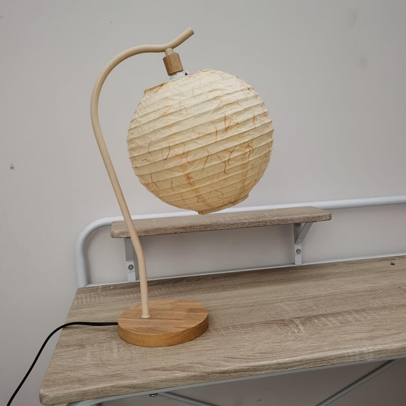 Minimalistische Tischlampe | Blumenform