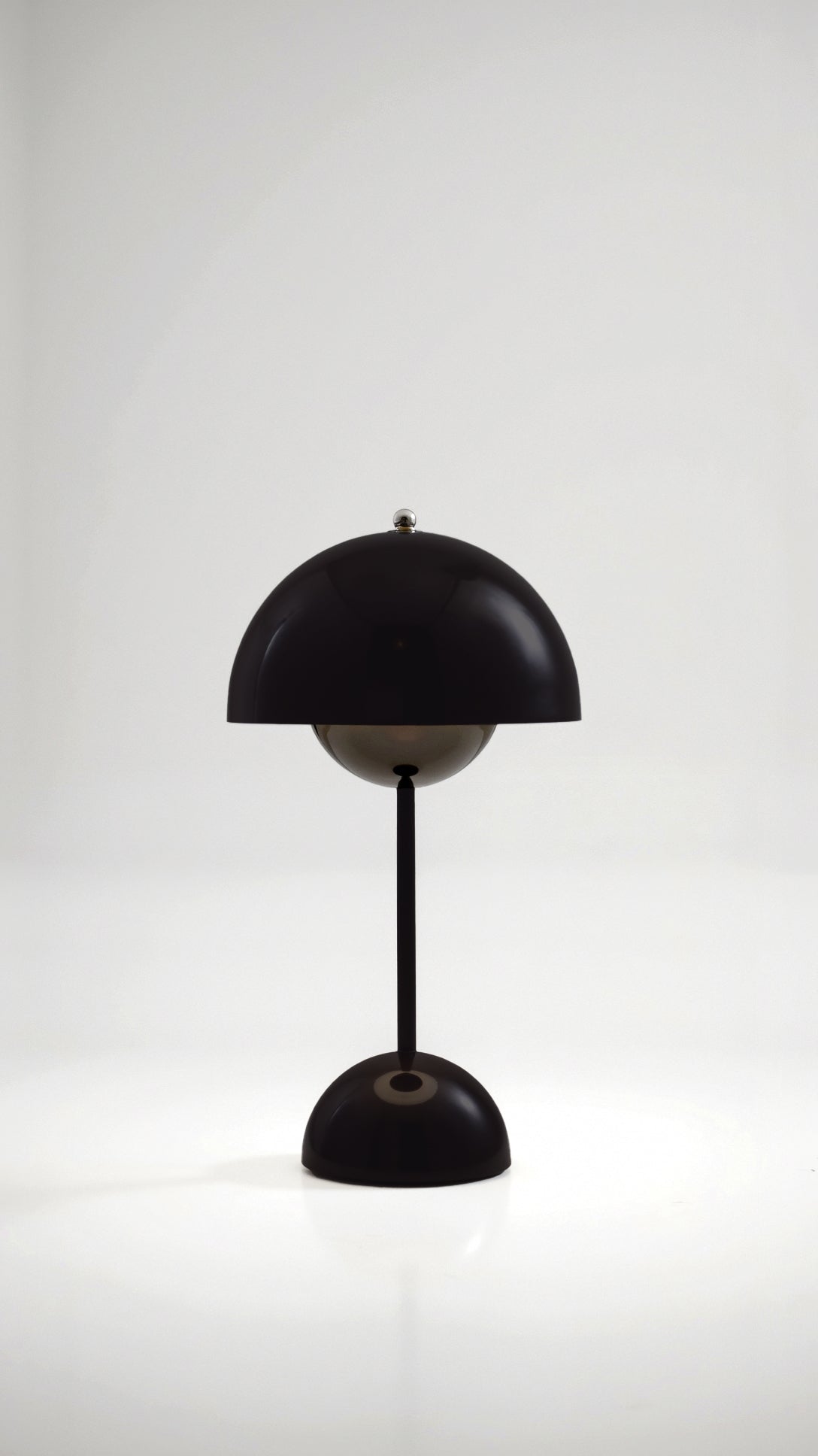Veluce LED Tischlampe | Kabellos & Stilvoll