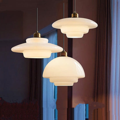 Weisse Glas Pendelleuchte Schweiz | Modernes Design & LED‑Akzentlicht