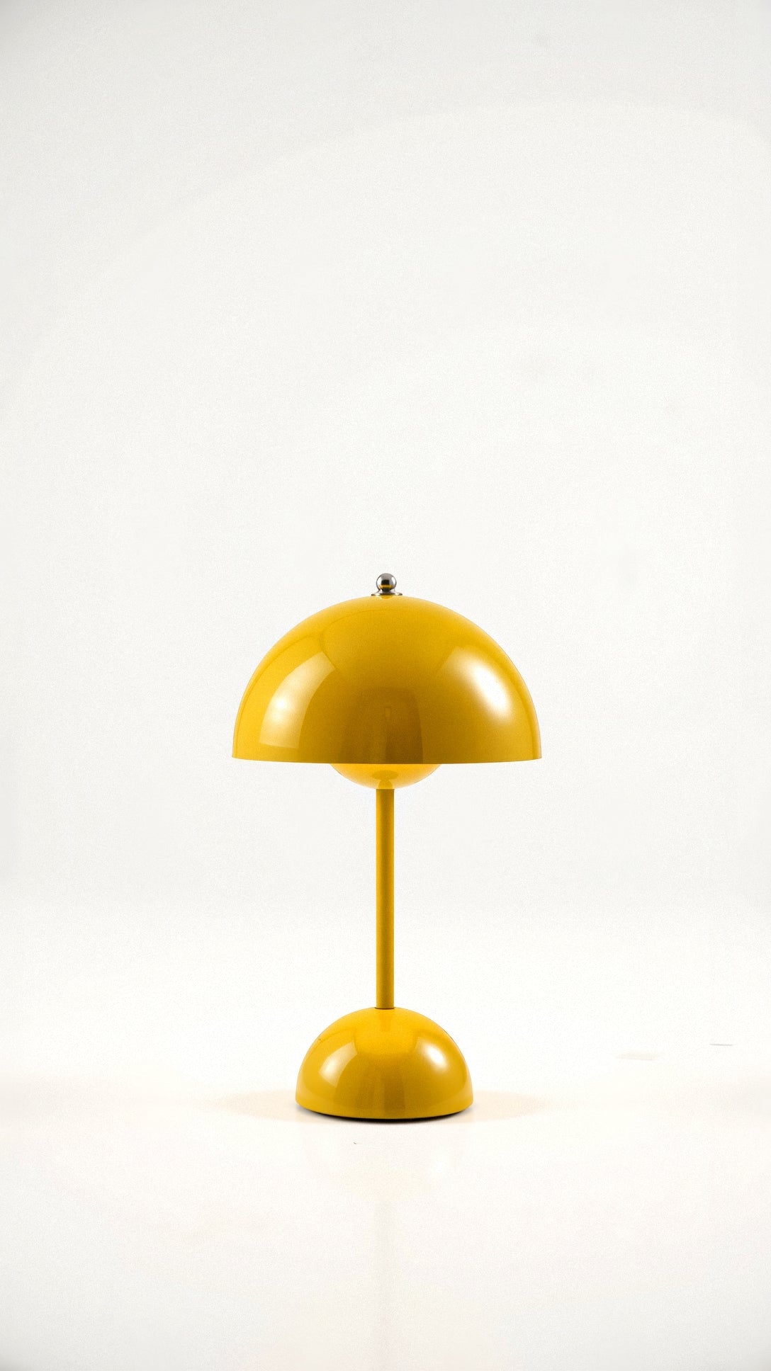 Veluce LED Tischlampe | Kabellos & Stilvoll
